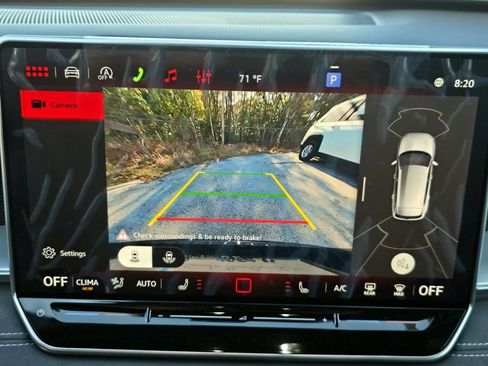 New 2026 Volkswagen Tiguan SE R-Line FWD image 13