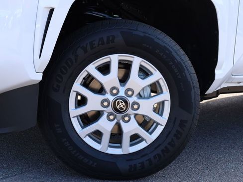 New 2025 Toyota Tacoma SR5 image 3