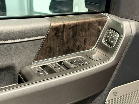 Used 2025 Ford F350 Lariat w/ Chrome Package AWD/4WD image 15