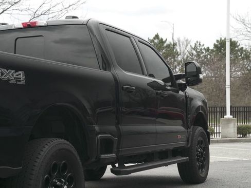 Used 2024 Ford F250 Lariat w/ Lariat Ultimate Package image 17