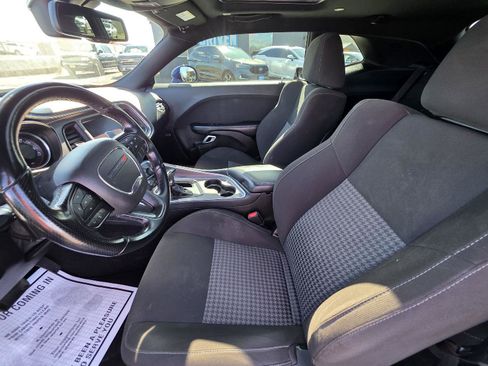 Used 2021 Dodge Challenger GT w/ Driver Convenience Group image 9