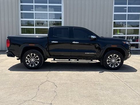 Used 2026 GMC Canyon Denali AWD/4WD image 2