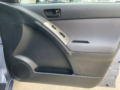 Used 2007 Toyota Matrix FWD image 26