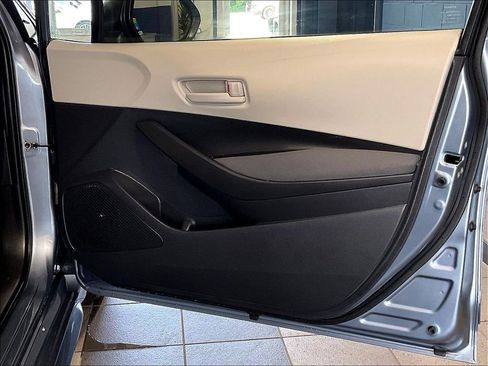 Used 2023 Toyota Corolla LE w/ LE Premium Package FWD image 12