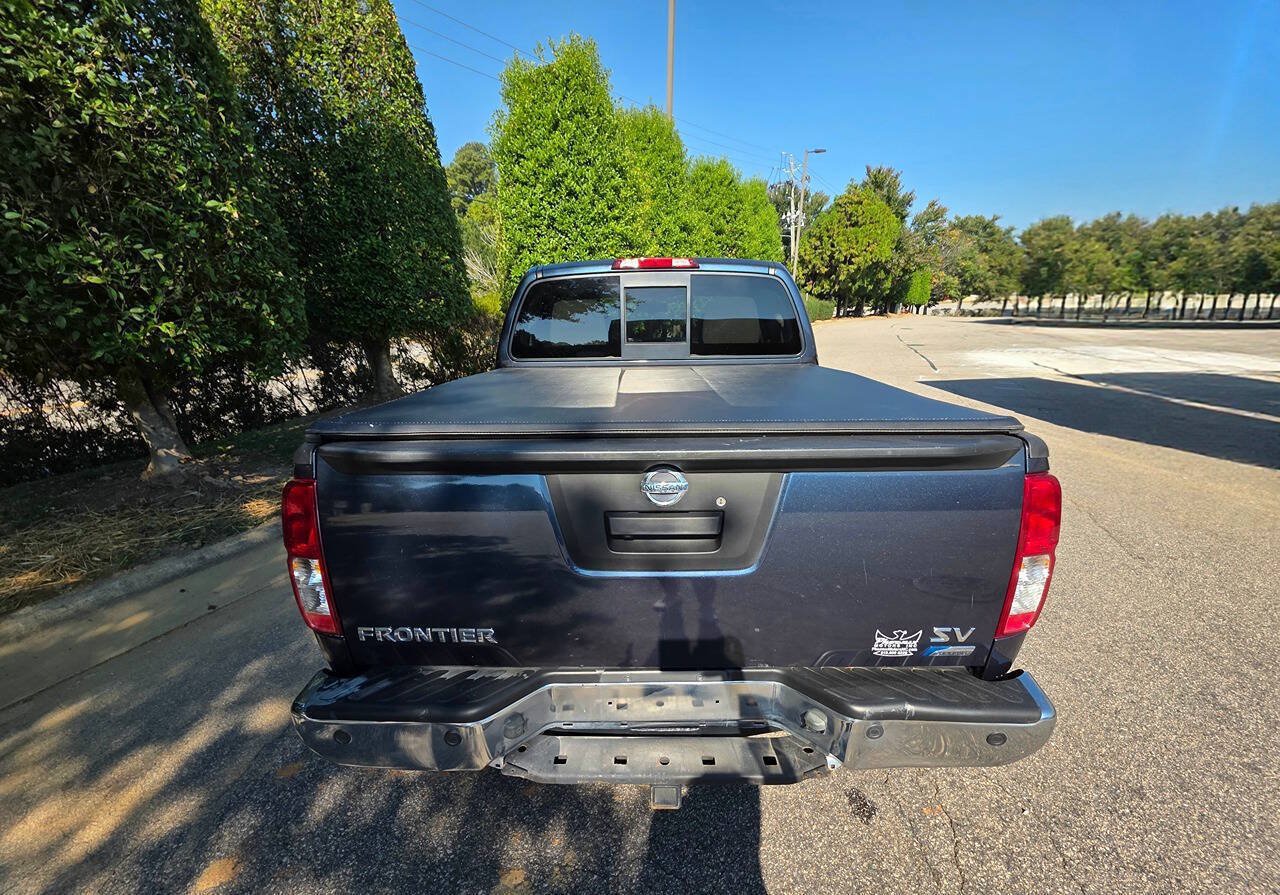 Used 2017 Nissan Frontier SV w/ SV Value Truck Package RWD image 5