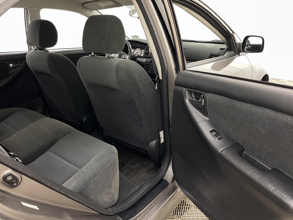 Used 2004 Toyota Corolla CE FWD image 33
