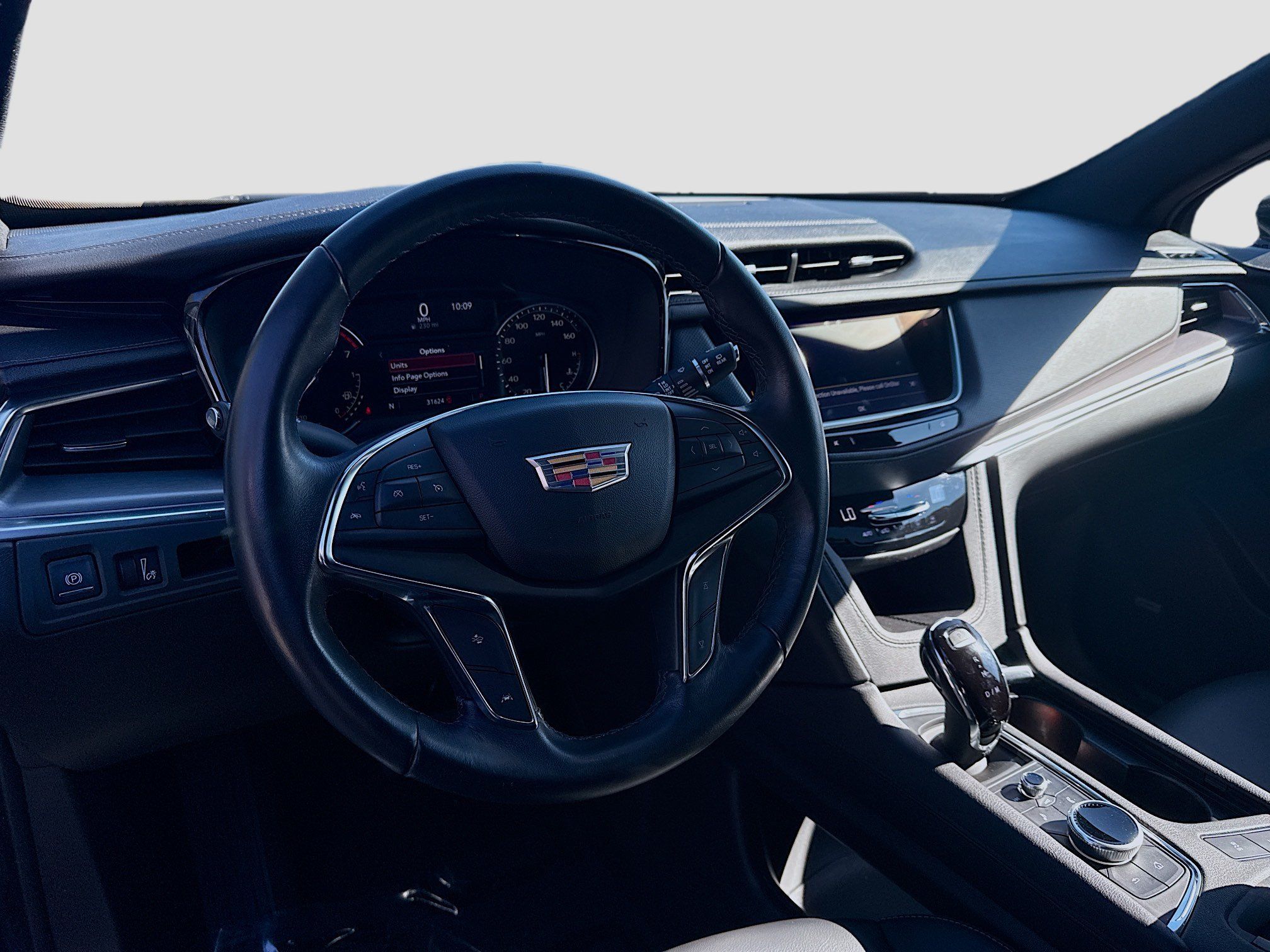 Used 2023 Cadillac XT5 Luxury FWD image 9