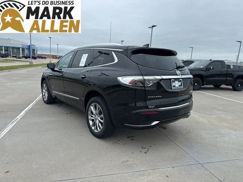 Used 2023 Buick Enclave Avenir w/ Avenir Technology Package FWD image 4