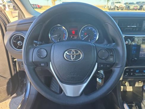Used 2019 Toyota Corolla LE image 15