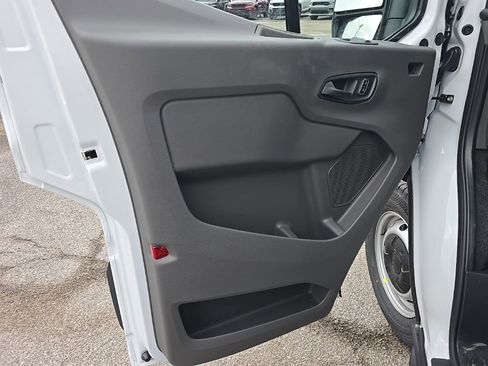New 2026 Ford Transit 250 148 Medium Roof RWD image 13