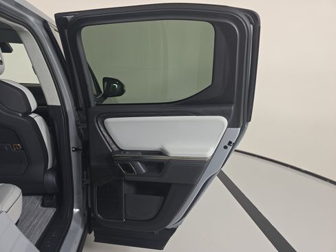Used 2022 Rivian R1T Launch Edition AWD/4WD image 19