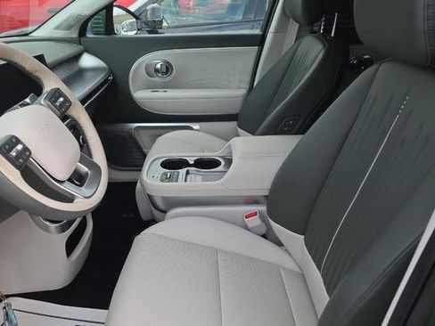 Used 2026 Hyundai Ioniq 9 Calligraphy image 5