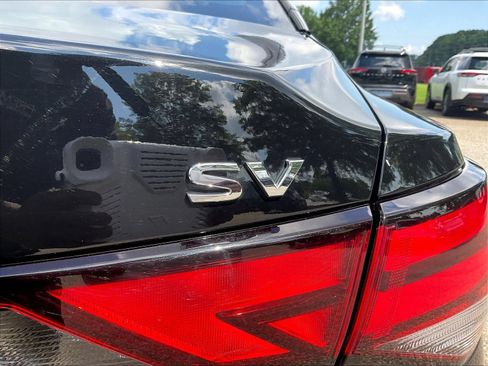 Certified 2024 Nissan Sentra SV FWD image 25