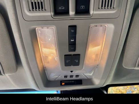 Used 2015 Cadillac SRX Performance w/ Driver Awareness Package image 22