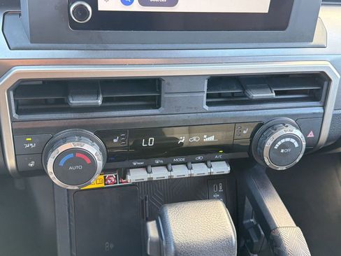 Used 2025 Toyota 4Runner TRD Off-Road image 25