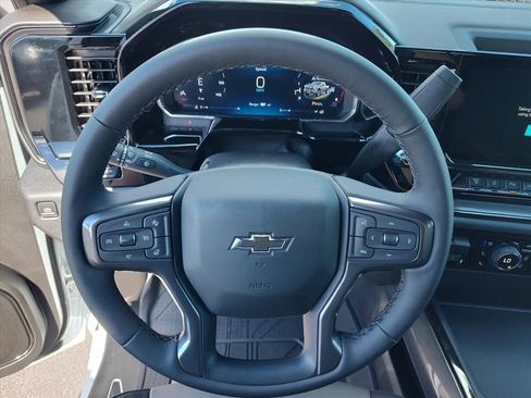New 2026 Chevrolet Silverado 2500 ZR2 AWD/4WD image 10