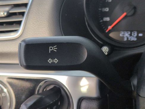 Used 2016 Porsche Cayman image 22