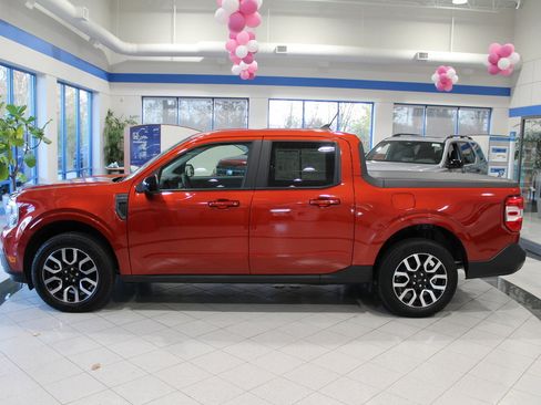 Used 2024 Ford Maverick Lariat w/ 4K Tow Package image 8