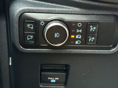 Used 2023 Ford Bronco Badlands image 31