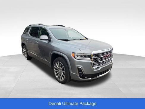 Used 2023 GMC Acadia Denali w/ Denali Ultimate Package AWD/4WD image 4