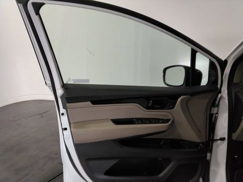 Used 2022 Honda Odyssey Elite image 27