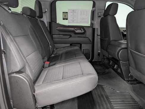 Certified 2022 Chevrolet Silverado 1500 LT AWD/4WD image 38