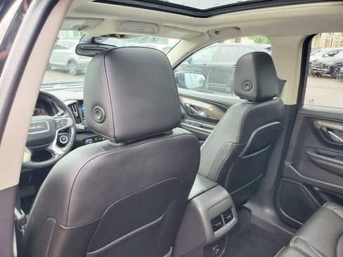 Used 2022 GMC Terrain Denali w/ LPO, Floor Liner Package AWD/4WD image 32