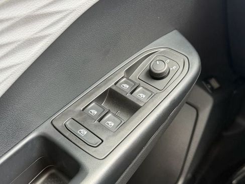 Used 2024 Volkswagen Taos S FWD image 27