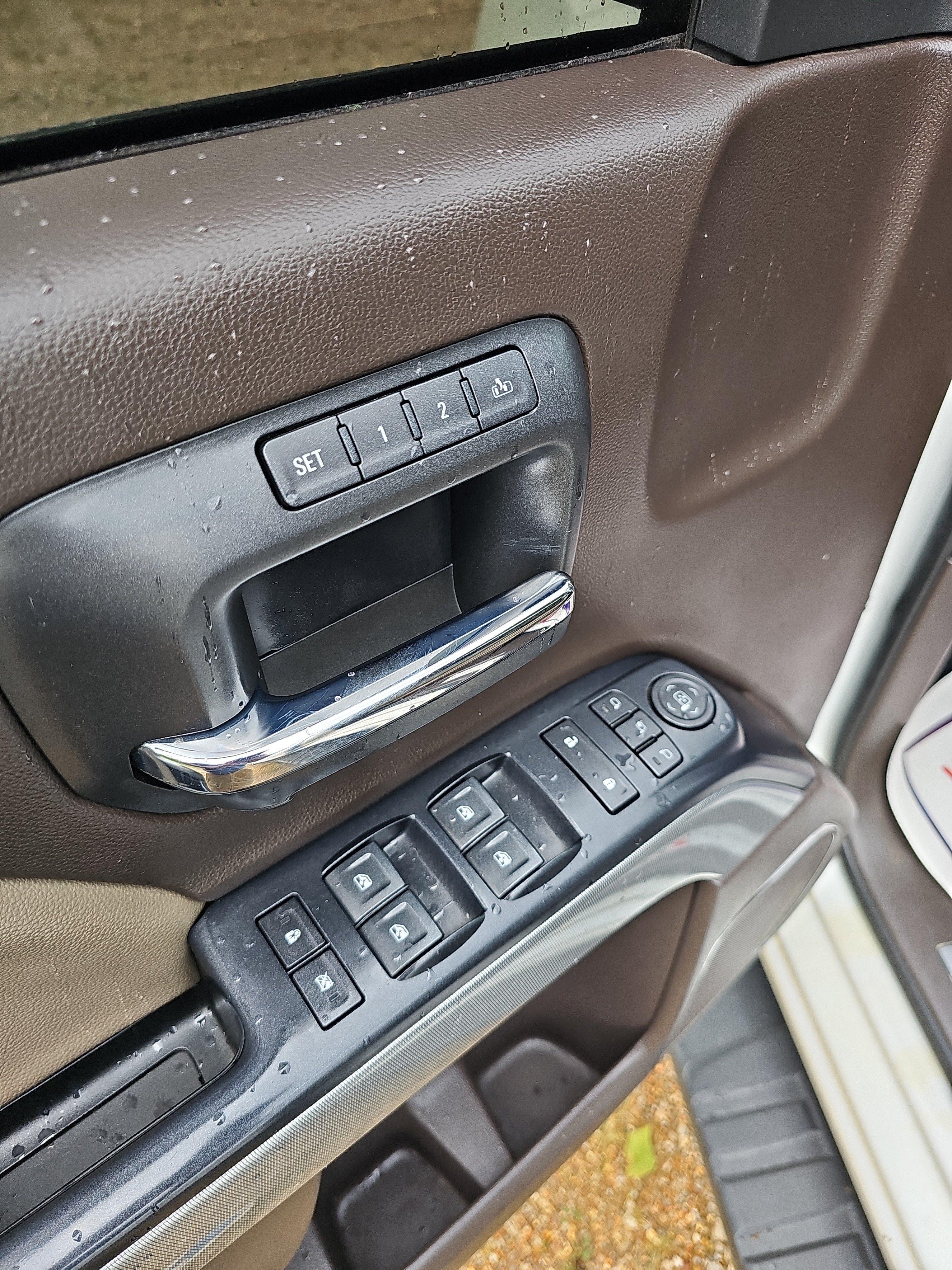 Used 2018 Chevrolet Silverado 1500 LTZ Z71 AWD/4WD image 19