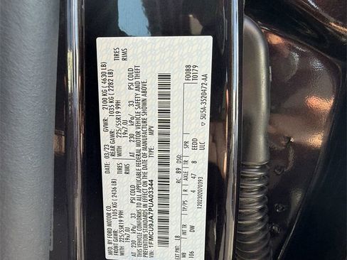 Used 2023 Ford Escape Platinum w/ Premium Technology Package image 29