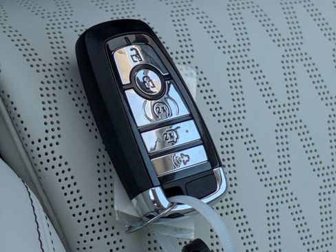 New 2026 Lincoln Nautilus Black Label w/ Jet Appearance Package image 28