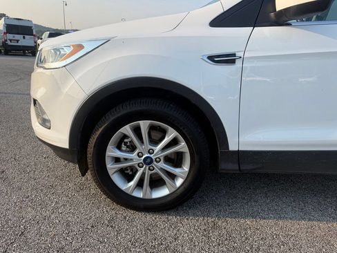 Used 2019 Ford Escape SEL AWD/4WD image 22
