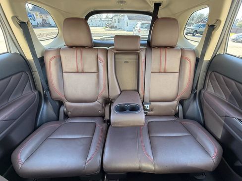 Used 2018 Mitsubishi Outlander SEL AWD/4WD image 17