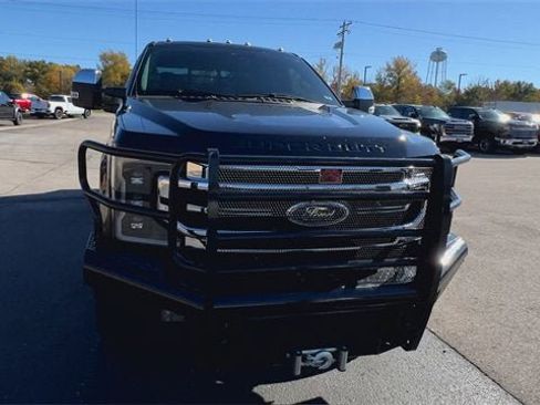 Used 2021 Ford F350 Lariat w/ Chrome Package image 3
