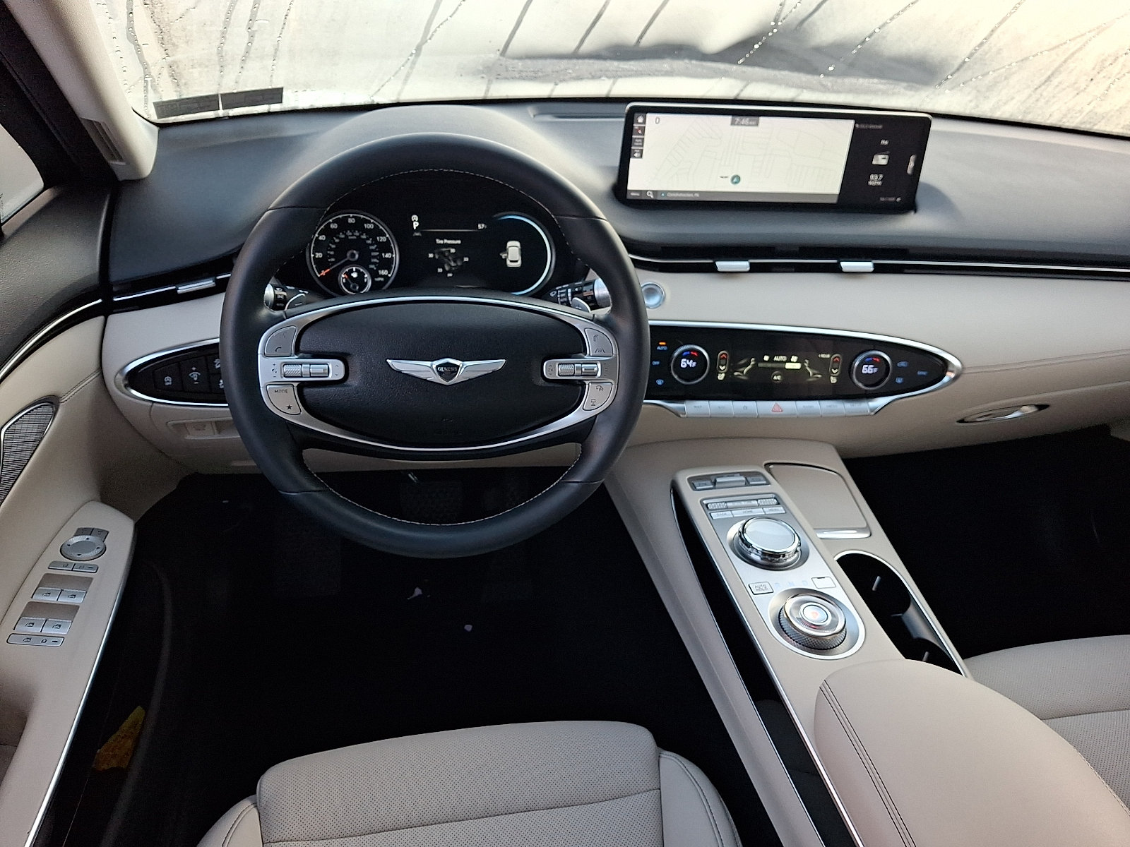Certified 2022 Genesis GV70 2.5T AWD/4WD image 11