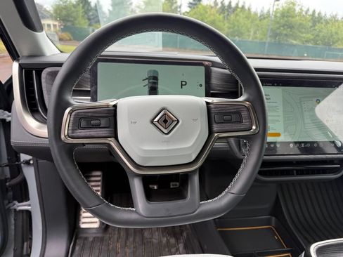 Used 2022 Rivian R1T Launch Edition AWD/4WD image 10