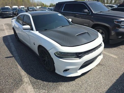Used 2018 Dodge Charger R/T Scat Pack w/ Dynamics Package RWD image 3