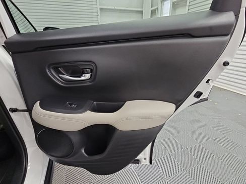 New 2027 Honda HR-V LX image 32