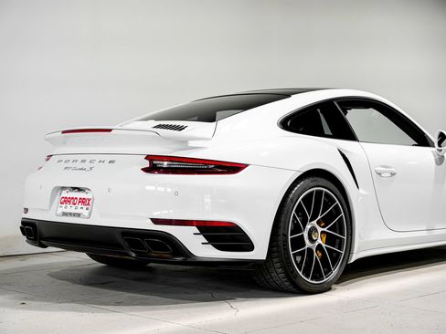 Used 2018 Porsche 911 Turbo S AWD/4WD image 39