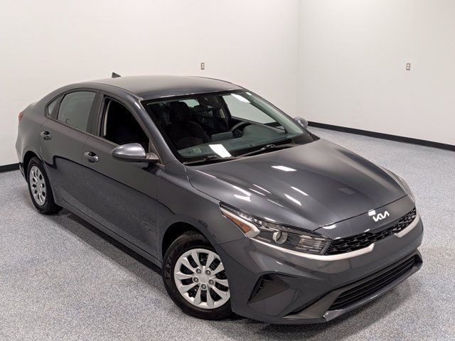 Used 2024 Kia Forte LX FWD image 27