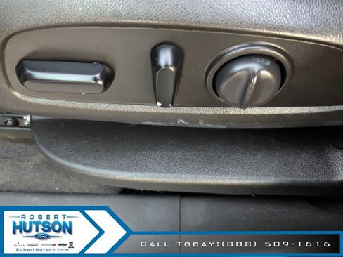 Used 2021 Chevrolet Equinox LT image 16