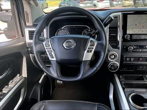 Used 2021 Nissan Titan SV w/ SV Convenience Package AWD/4WD image 8