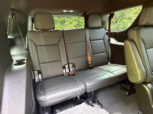 Used 2021 GMC Yukon Denali w/ Denali Premium Package AWD/4WD image 27