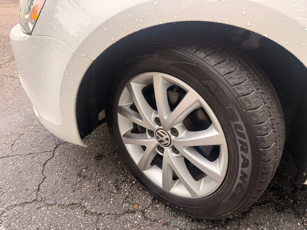 Used 2014 Volkswagen Jetta SE FWD image 10