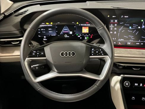 New 2025 Audi Q5 Premium image 11
