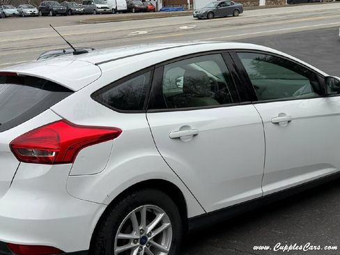 Used 2017 Ford Focus SE FWD image 38