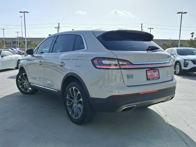 Used 2023 Lincoln Nautilus Reserve AWD/4WD image 5