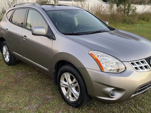 Used 2012 Nissan Rogue SV w/ Premium Pkg image 4
