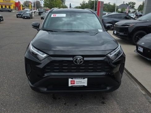 Used 2025 Toyota RAV4 XLE AWD/4WD image 8
