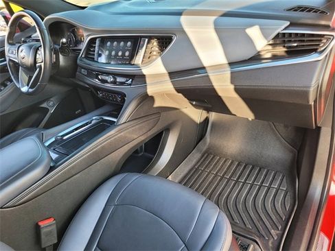 Used 2024 Buick Enclave Premium image 19